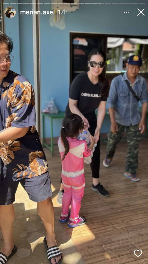 ดีเจพีเค ควง มีเรียน ลงพื้นที่ น้ำท่วมเชียงราย ส่งถุงยังชีพถึงประตูบ้าน