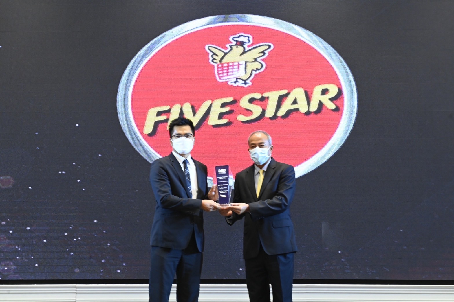 ธุรกิจห้าดาว คว้ารางวัล BEST FOOD FRANCHISE ปี 2022