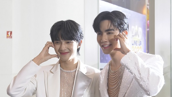  “ซี - นุนิว” นำทัพนักแสดงเปิดตัวโปรเจ็กต์ซีรีส์ (มีคลิป)