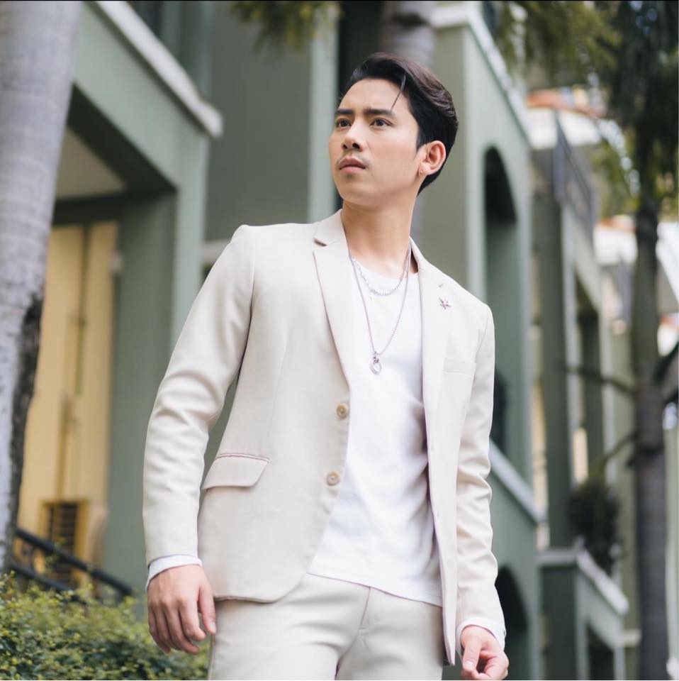 เบิ้ล ขอโทษ โชค รถแห่ หลังโพสต์พาดพิง! เบิ้ล ขอโทษ โชค รถแห่ หลังโพสต์พาดพิง!