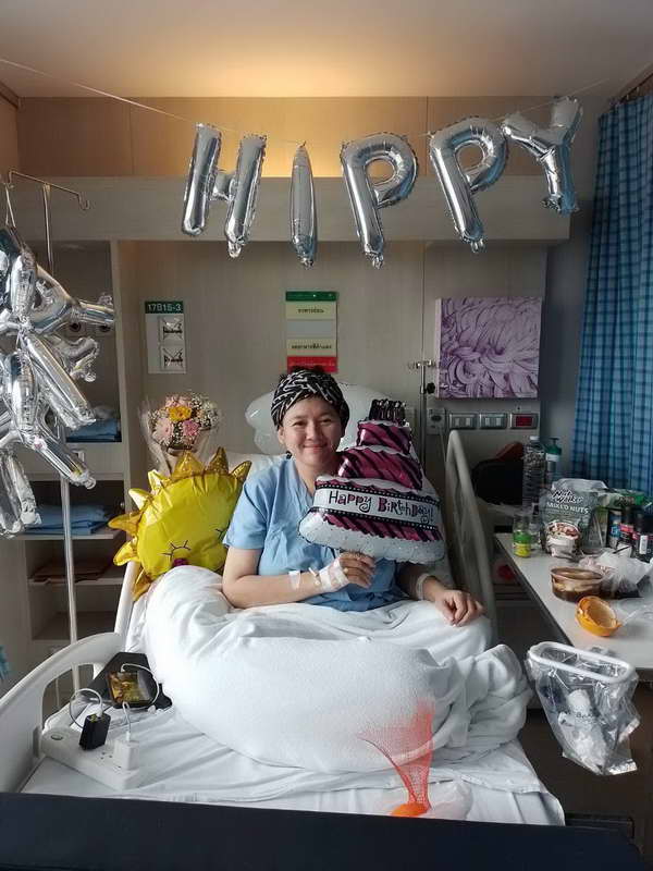 ส่งกำลังใจ ทราย วรรณพร อดีตนางเอกดัง ตรวจเจอเชื้อมะเร็งมดลูก แพทย์แนะให้รีบรักษา ส่งกำลังใจ ทราย วรรณพร อดีตนางเอกดัง ตรวจเจอเชื้อมะเร็งมดลูก แพทย์แนะให้รีบรักษา