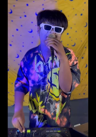 อุบัติเหตุคร่าชีวิต ดีเจวิวอ่างทอง คนดังในโลกออนไลน์ อุบัติเหตุคร่าชีวิต ดีเจวิวอ่างทอง คนดังในโลกออนไลน์