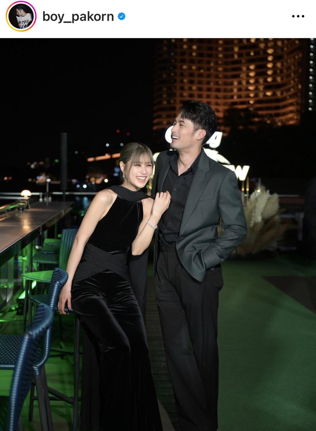 บอย พรีวาเลนไทน์ มอบกุหลาบทองคำ และสร้อยคอ-ต่างหู ให้ เฟย์ ทำเอาเขินไม่ไหว!! บอย พรีวาเลนไทน์ มอบกุหลาบทองคำ และสร้อยคอ-ต่างหู ให้ เฟย์ ทำเอาเขินไม่ไหว!!