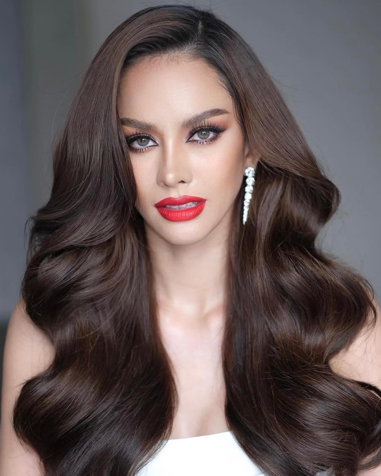 ปุ้ย ปิยาภรณ์ เคลียร์ปมปลด นิโคลีน บอกคนไม่พร้อมก็ต้องปรับตำแหน่ง 