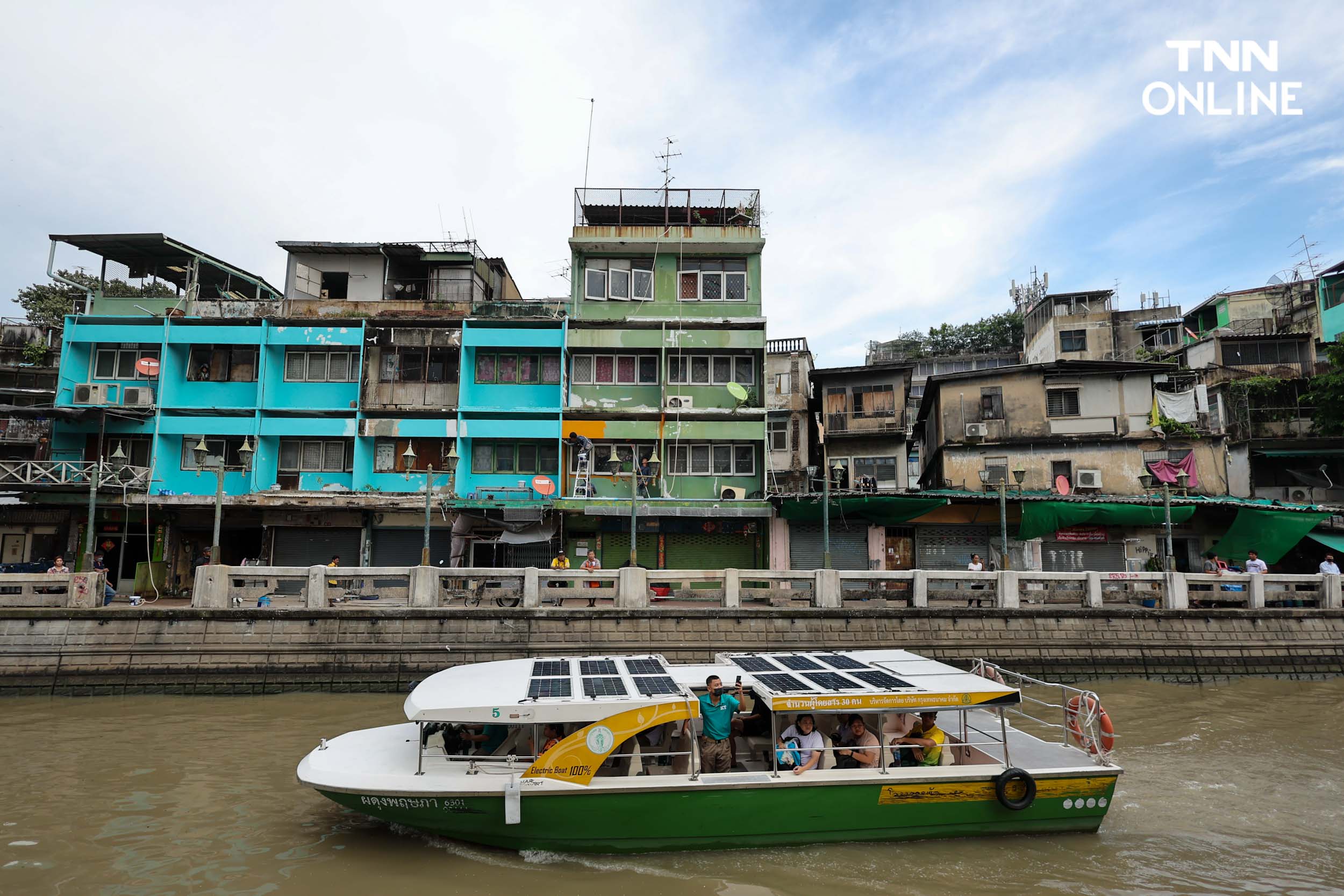 ชัชชาติทาสีปรับภูมิทัศน์ อาคารริมคลองผดุงกรุงเกษมมุ่งสู่โซนระดับโลก ชัชชาติทาสีปรับภูมิทัศน์ อาคารริมคลองผดุงกรุงเกษมมุ่งสู่โซนระดับโลก