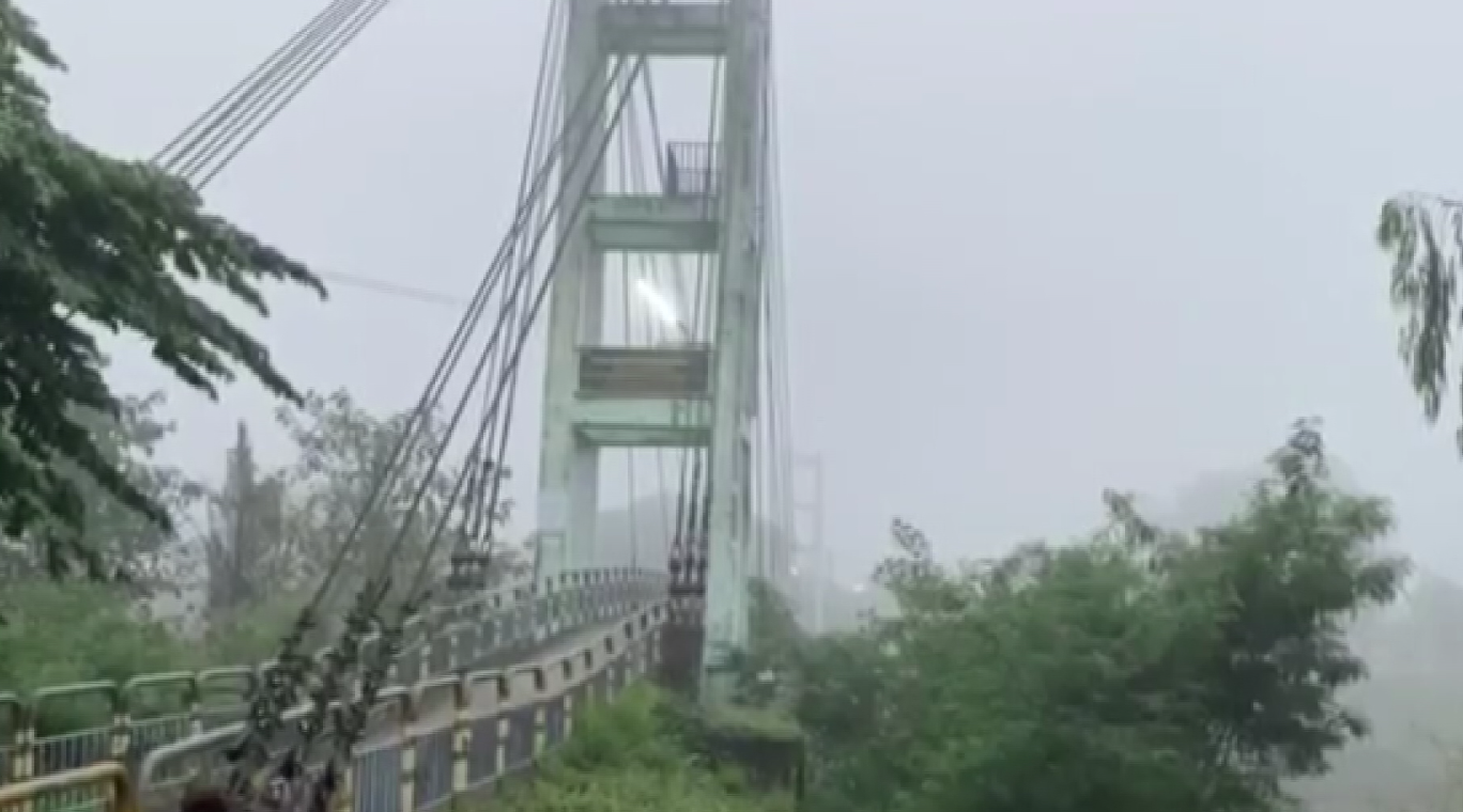 เปิดภาพหมอกหนาปกคลุมแม่น้ำน่านในเมืองพิษณุโลก เหมือนอยู่ต่างประเทศ เปิดภาพหมอกหนาปกคลุมแม่น้ำน่านในเมืองพิษณุโลก เหมือนอยู่ต่างประเทศ