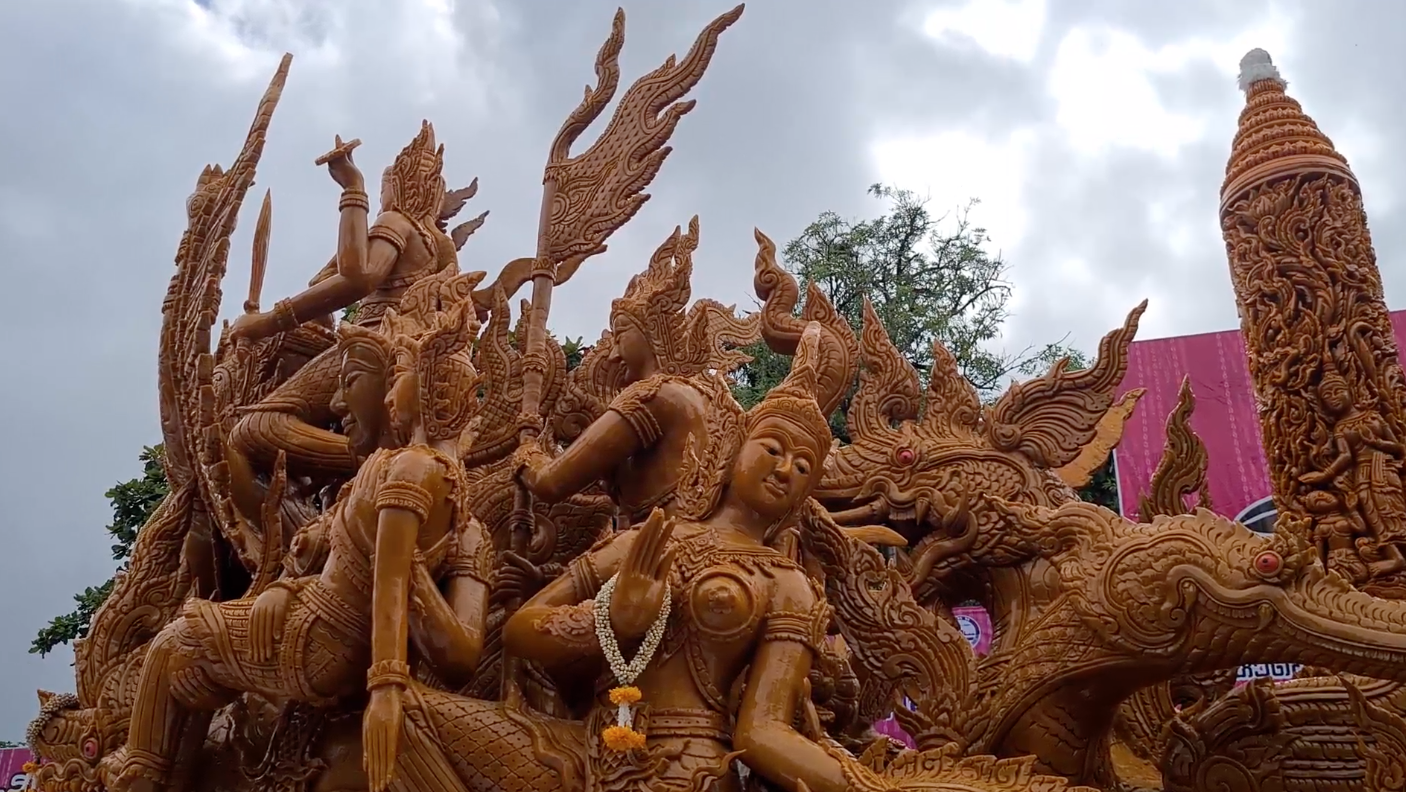 วันเข้าพรรษา 2565 เปิดภาพขบวนต้นเทียนพรรษาเมืองอุบลฯ สุดอลังการ 121 ปี วันเข้าพรรษา 2565 เปิดภาพขบวนต้นเทียนพรรษาเมืองอุบลฯ สุดอลังการ 121 ปี