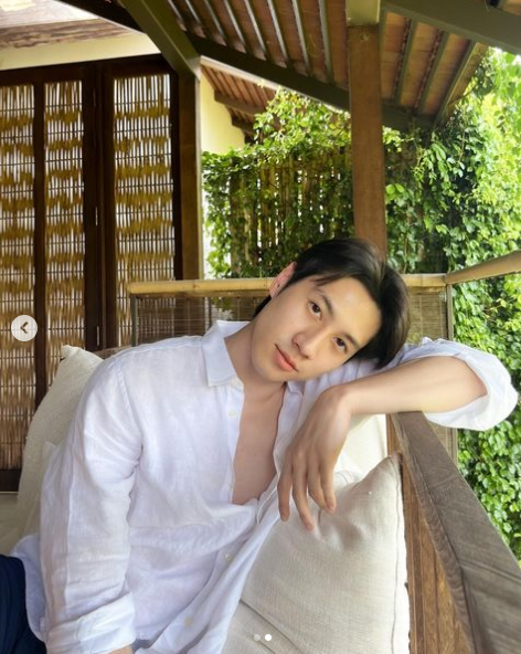 “เปรี้ยว-ไบร์ท” เจอผลกระทบเดินทางทำงานช่วงหน้าฝน (มีคลิป)