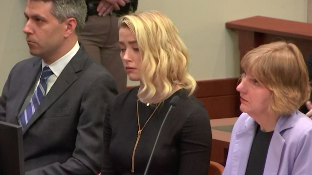 ใครอยู่ใครไป?!! ‘แอมเบอร์ เฮิร์ด’ จ้างทีมทนายใหม่สู้คดีกับ ‘จอห์นนี่ เดปป์’ ชั้นอุทธรณ์ ใครอยู่ใครไป?!! ‘แอมเบอร์ เฮิร์ด’ จ้างทีมทนายใหม่สู้คดีกับ ‘จอห์นนี่ เดปป์’ ชั้นอุทธรณ์