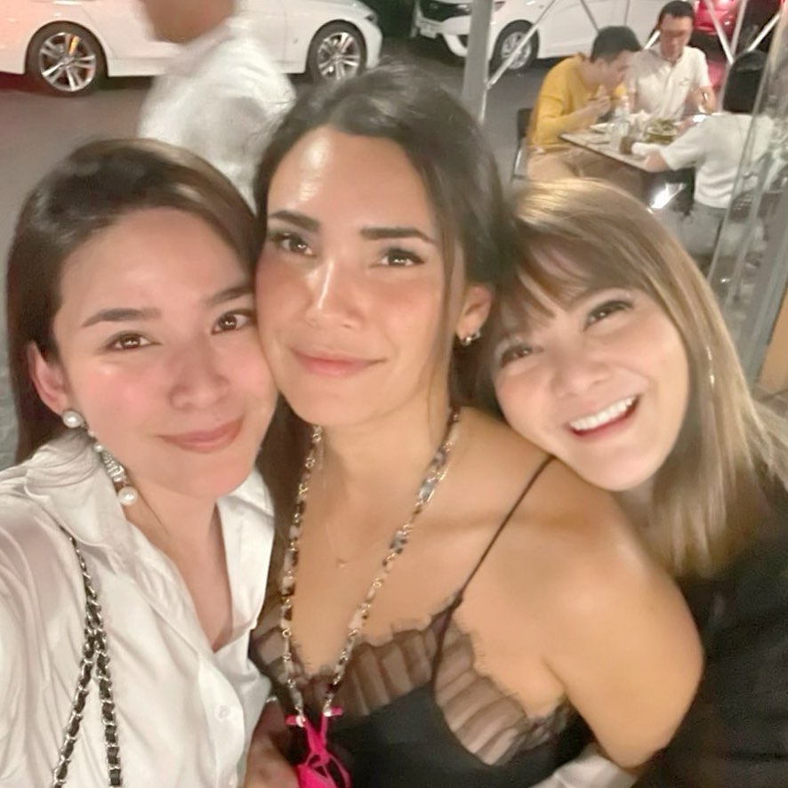 แอบผิดหวังเบาๆ พิมพ์มาดา หลังเปิดกล่องสุ่ม พิมรี่พาย (มีคลิป) แอบผิดหวังเบาๆ พิมพ์มาดา หลังเปิดกล่องสุ่ม พิมรี่พาย (มีคลิป)