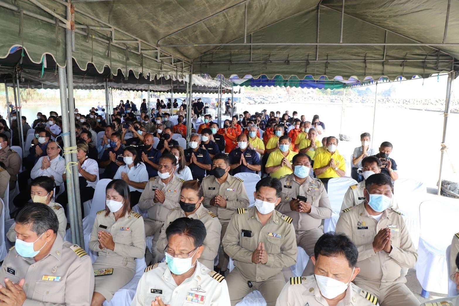 ประมวลภาพพิธีทำบุญอุทิศส่วนกุศล ให้กำลังพลที่เสียชีวิต จากเหตุการณ์ ร.ล.สุโขทัย ประมวลภาพพิธีทำบุญอุทิศส่วนกุศล ให้กำลังพลที่เสียชีวิต จากเหตุการณ์ ร.ล.สุโขทัย