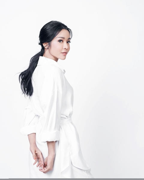 นาทีระทึก! นุ๊ก สุทธิดา เจอคนร้ายกำลังขนของภายในบ้านย่านลาดพร้าว