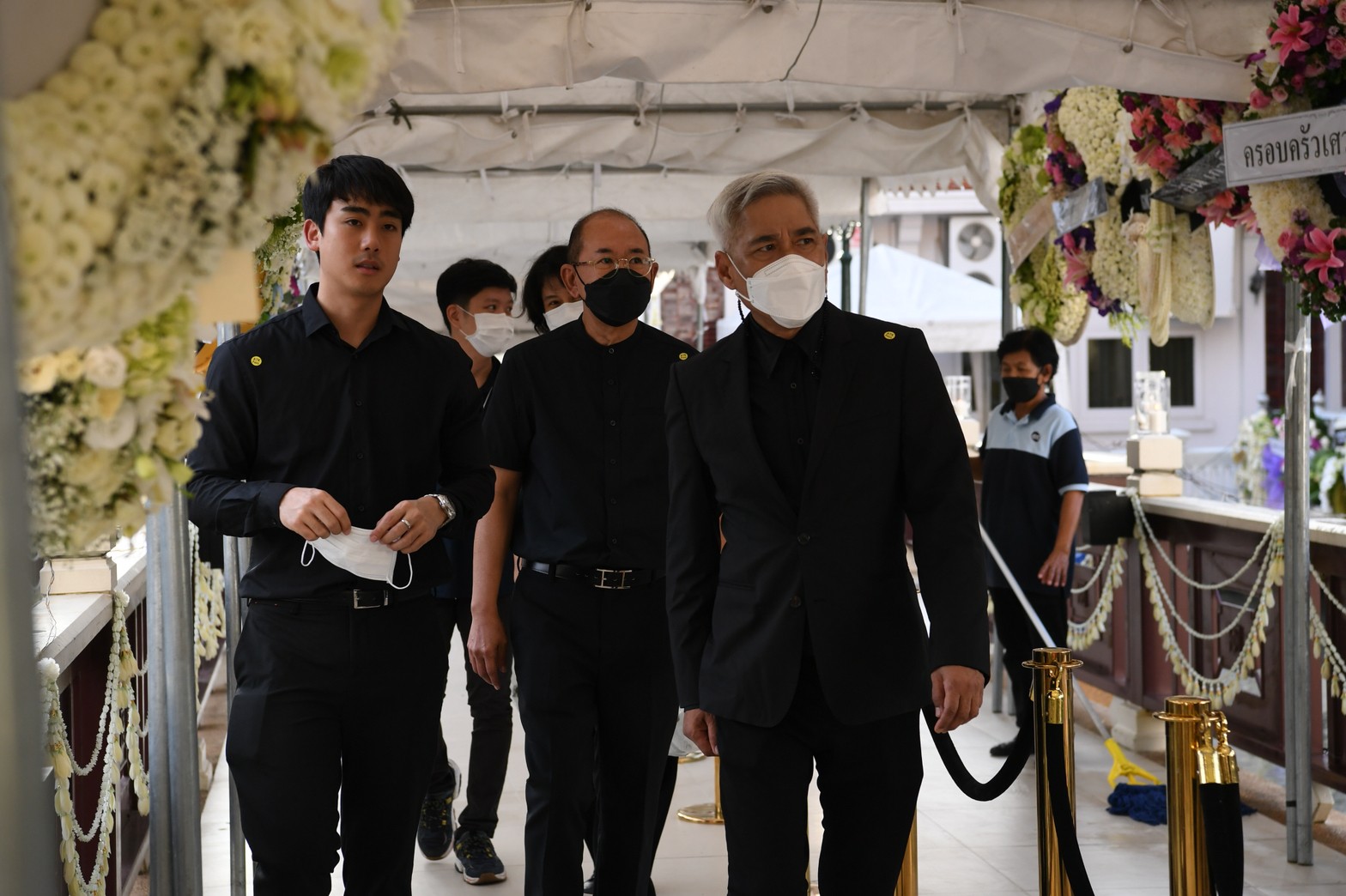 บรรยากาศพิธีสวดอภิธรรม หม่อมหลวงพันธุ์เทวนพ เทวกุล คืนที่สอง บรรยากาศพิธีสวดอภิธรรม หม่อมหลวงพันธุ์เทวนพ เทวกุล คืนที่สอง
