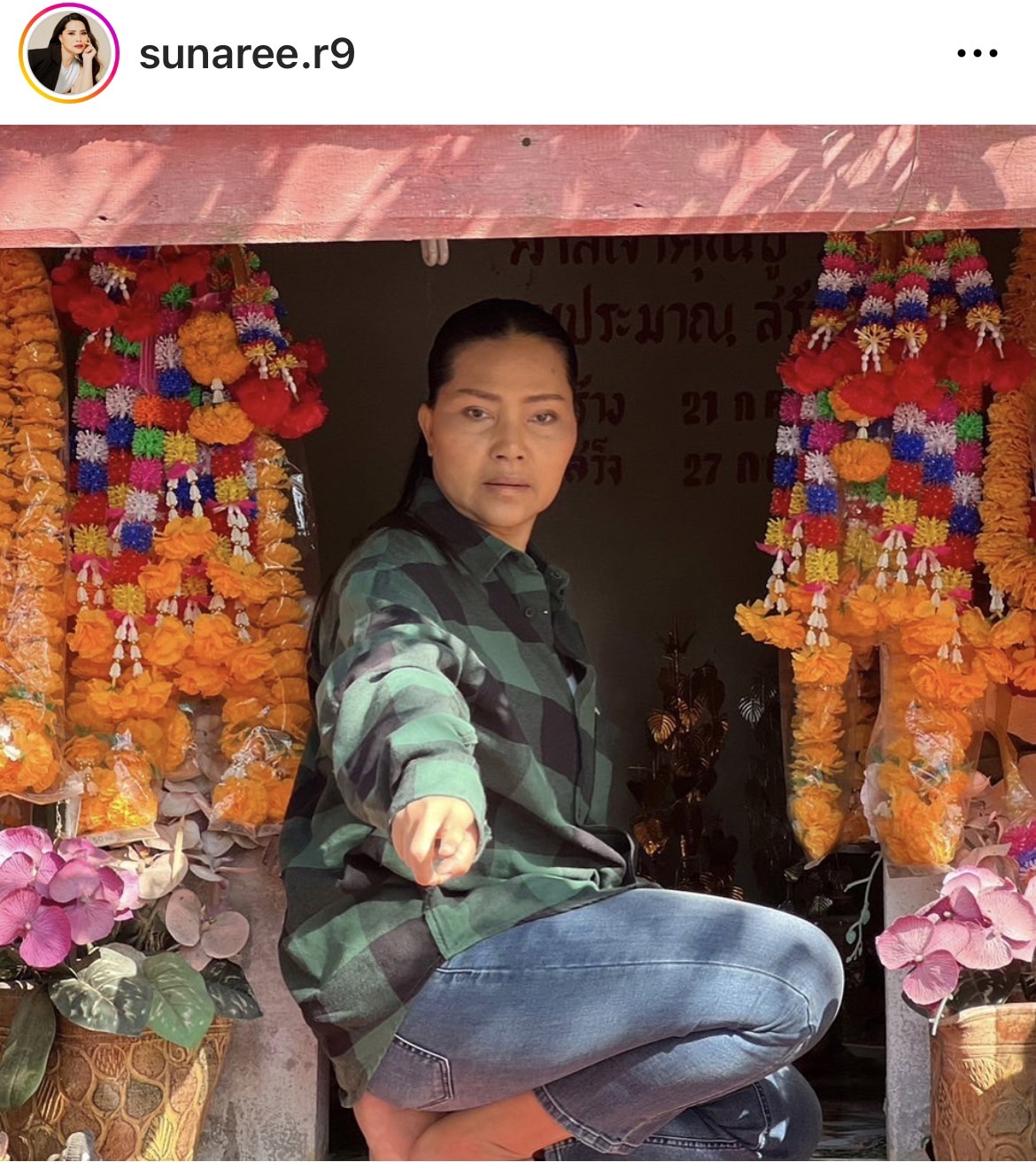 สุนารี ร้องเพลงถวายเจ้าคุณปู่วาสนา ขนลุก!! เมื่อลูกชายนั่งฟังและร้องไห้