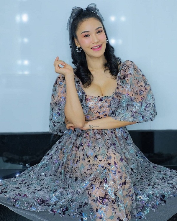 ชมพู่ เปิดใจ หลังประกาศตั้งท้องลูกคนที่สอง เผย เตรียมเฉลยเพศลูกในอีกสองสัปดาห์ (มีคลิป)   
