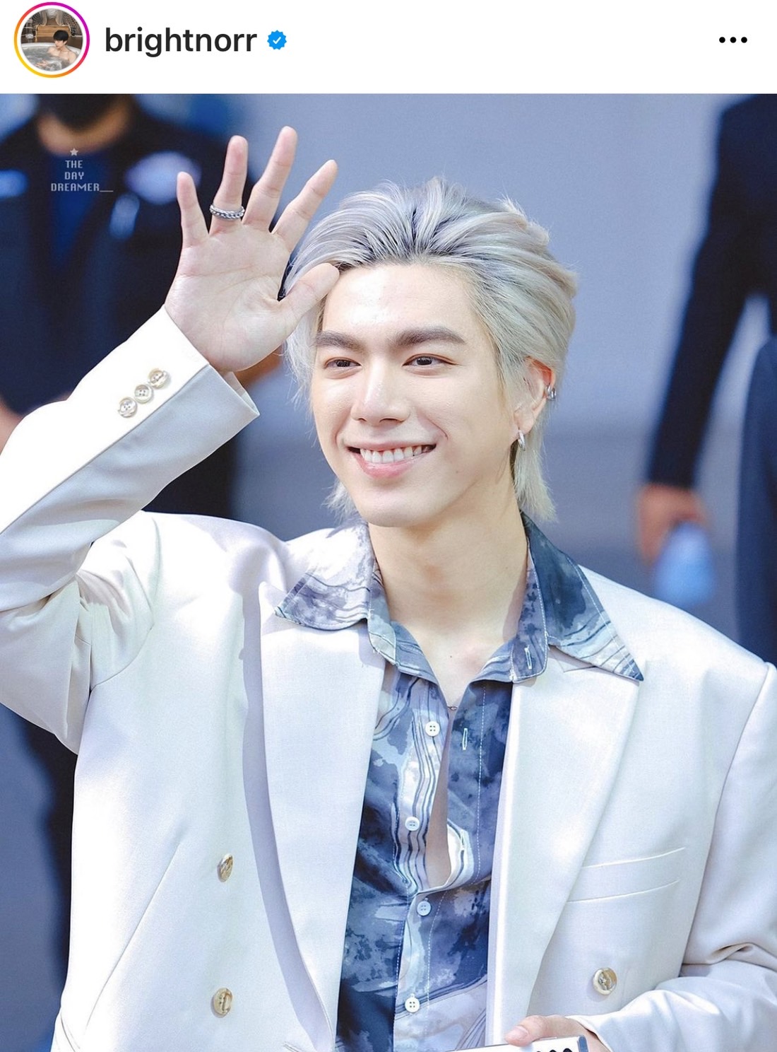 ไบร์ท นรภัทร ขอบคุณแฟนคลับที่ชื่นชอบในผลงาน รับ ส่องคอมเมนต์ตลอด      