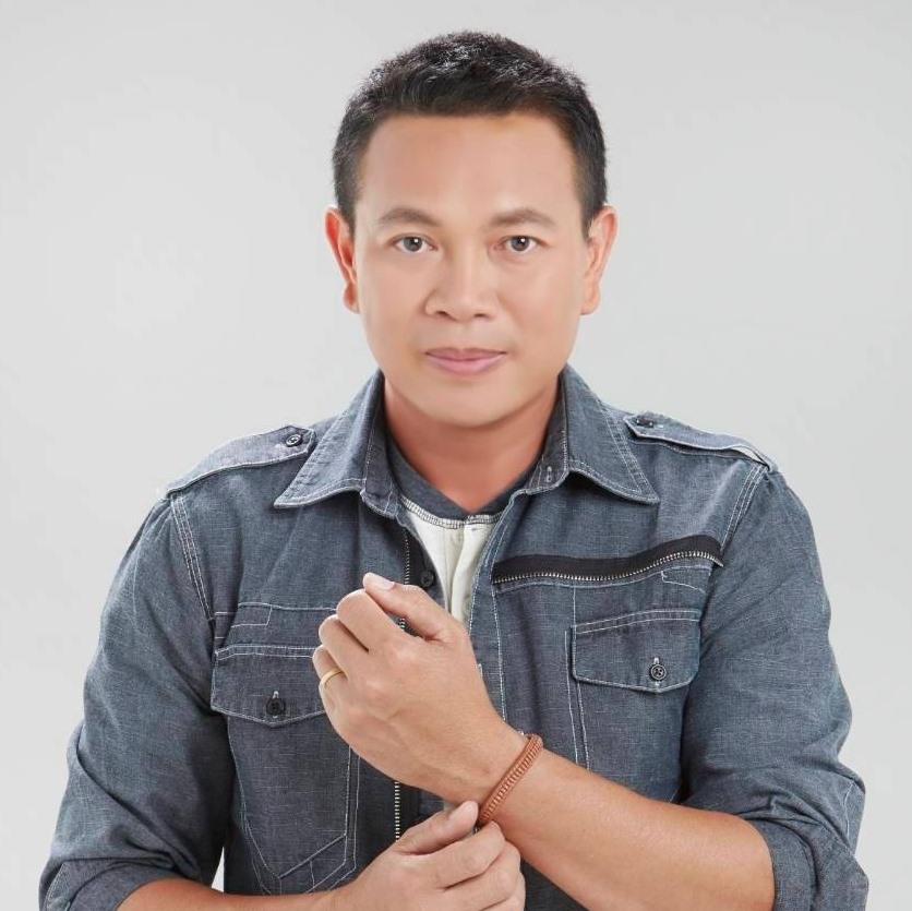 คว้าแชมป์อีกปี มนต์แคน แก่นคูน ศิลปินที่คนไทยรับชมมากที่สุดในยูทูป 2021 คว้าแชมป์อีกปี มนต์แคน แก่นคูน ศิลปินที่คนไทยรับชมมากที่สุดในยูทูป 2021