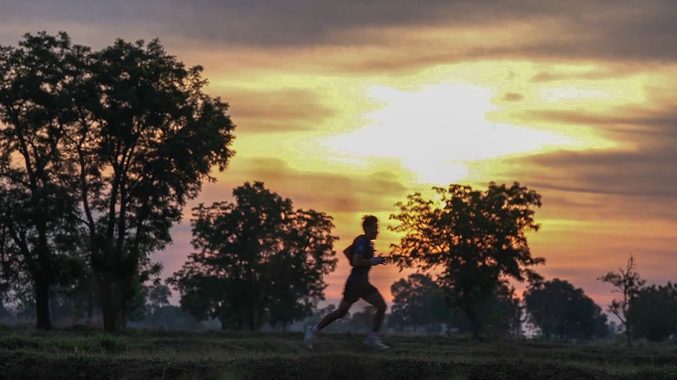 'กองทัพบก' จัดแถลงข่าว 'วิ่ง Border Trail Run' ตามรอยอารยธรรมไทย-กัมพูชา 'กองทัพบก' จัดแถลงข่าว 'วิ่ง Border Trail Run' ตามรอยอารยธรรมไทย-กัมพูชา