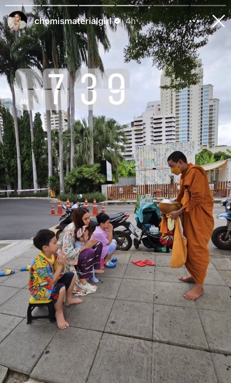 เผยโมเมนต์สุดน่ารักกับลูกๆ “ชมพู่ อารยา” ฉลองวันเกิดอายุครบ 42 ปีแบบเรียบง่าย