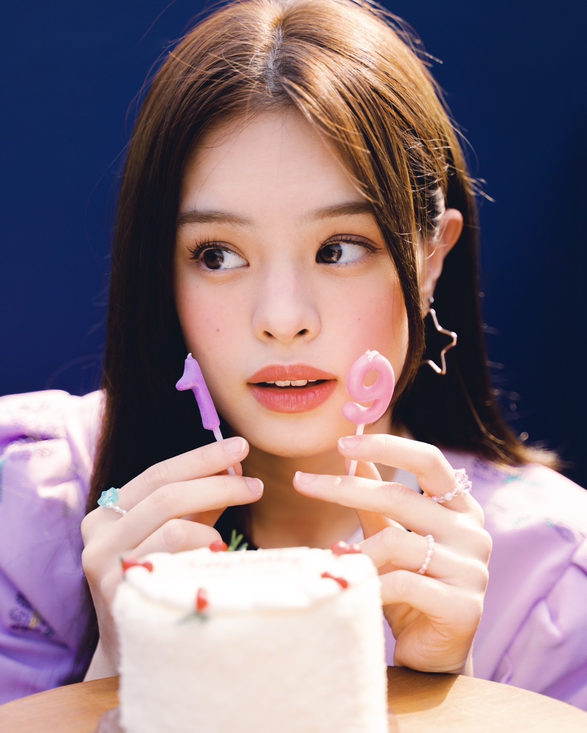“แอลลี่” ฉลองวันเกิดวัย19 ปี ครอบครัวและแฟนคลับร่วมเซอร์ไพรส์ 