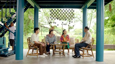 หม่ำ จ๊กม๊ก” กำกับละครเรื่องแรกในชีวิต “เพลงลำคำเขื่อนแก้ว”  ยกขบวนนักแสดงเวิร์คพอยท์ทั้งบริษัทมาขายขำ 
