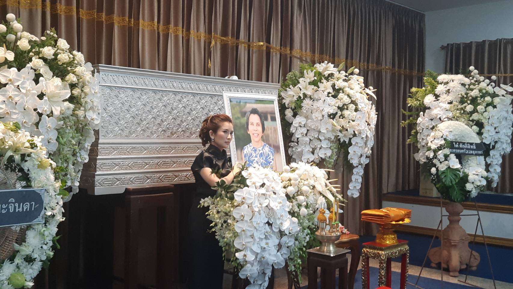 ไบรท์ พิชญทัฬห์ น้ำตาคลอ เปิดใจหลังสูญเสีย คุณแม่มนทิรา ไบรท์ พิชญทัฬห์ น้ำตาคลอ เปิดใจหลังสูญเสีย คุณแม่มนทิรา