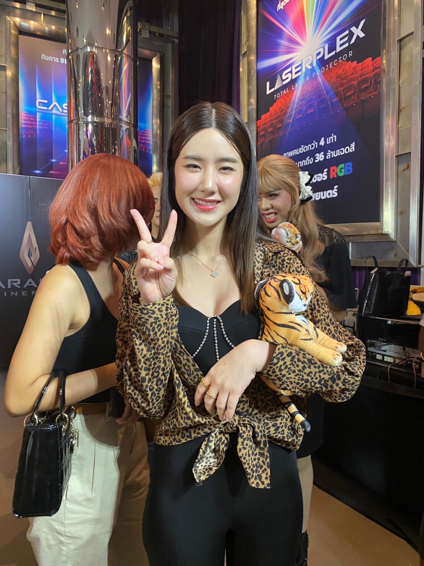 เหมือนเหตุการณ์รุมบูลลี่กลับมาอีกครั้ง นุ่น สุทธิภา หลั่งน้ำตาเปิดใจครั้งแรก ปมดราม่าเล่นเกินเลยกับ นิกกี้ ณฉัตร เหมือนเหตุการณ์รุมบูลลี่กลับมาอีกครั้ง นุ่น สุทธิภา หลั่งน้ำตาเปิดใจครั้งแรก ปมดราม่าเล่นเกินเลยกับ นิกกี้ ณฉัตร