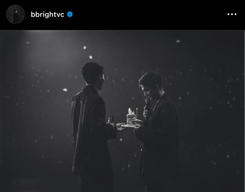 แฟนคลับร่วมอวยพร ไบร์ท วชิรวิชญ์ เนื่องในวันเกิดอายุครบ 25 ปี 