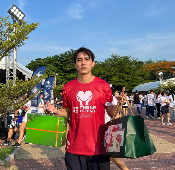 หมอก้อง แนะใช้ชีวิตปกติได้แต่ไม่ควรหละหลวม หลังยอดโควิด-19 พุ่ง (มีคลิป) 