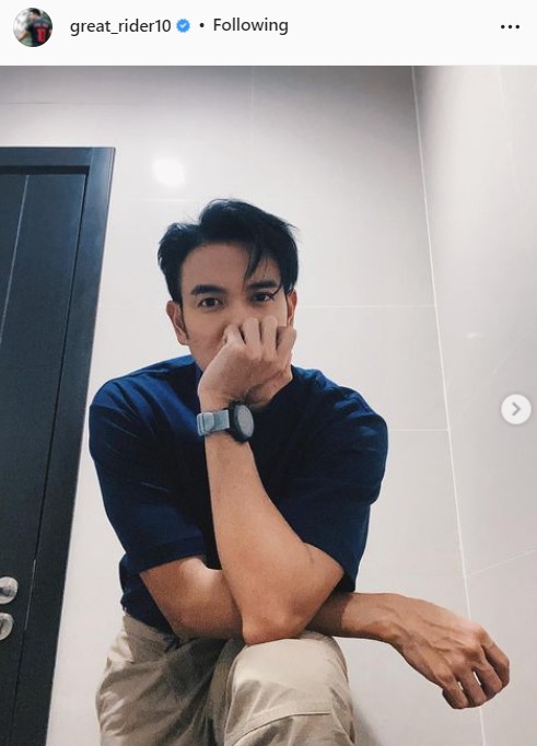  เก้า ไม่แผ่ว ตื้อ! เกรท จนใจอ่อนยอมเผยโฉมน้องที่ถ่ายรูปให้ดูกันชัดๆ