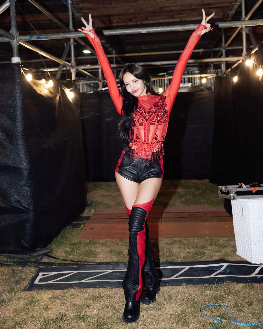 จับตา 'ลิซ่า'!! ต่อสัญญาสังกัด BLACKPINK หรือไม่ สื่อจีนชี้ติดต่องานหลัง ส.ค. ไม่ได้