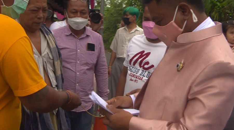 ชื่นมื่น! “พระมหาเทวีเจ้า” สละโสด ชาวเมืองทิพย์แห่แสดงความยินดี