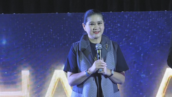 “ปุ้ย ปิยาภรณ์” ไม่ขอพูดถึงดราม่า “ฟ้าใส” ออกรายการ  (มีคลิป)