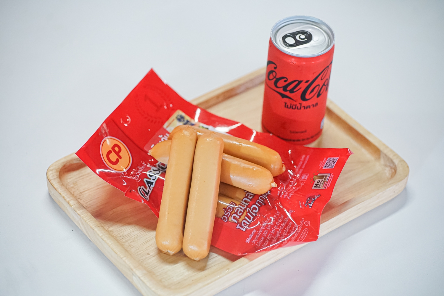 ครั้งแรก!! CP Brand x Coke จัดกิจกรรม 'คู่ที่ใช่ จังหวะไหนก็ชัวร์ เปลี่ยนใจกลางสยามสแควร์ เป็นฟลอร์แดนซ์โชว์สเต็ป ครั้งแรก!! CP Brand x Coke จัดกิจกรรม 'คู่ที่ใช่ จังหวะไหนก็ชัวร์ เปลี่ยนใจกลางสยามสแควร์ เป็นฟลอร์แดนซ์โชว์สเต็ป