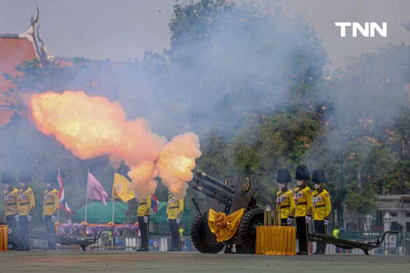 ยิงสลุตหลวง จำนวน 21 นัด เฉลิมพระเกียรติเนื่องในโอกาสวันฉัตรมงคล ยิงสลุตหลวง จำนวน 21 นัด เฉลิมพระเกียรติเนื่องในโอกาสวันฉัตรมงคล