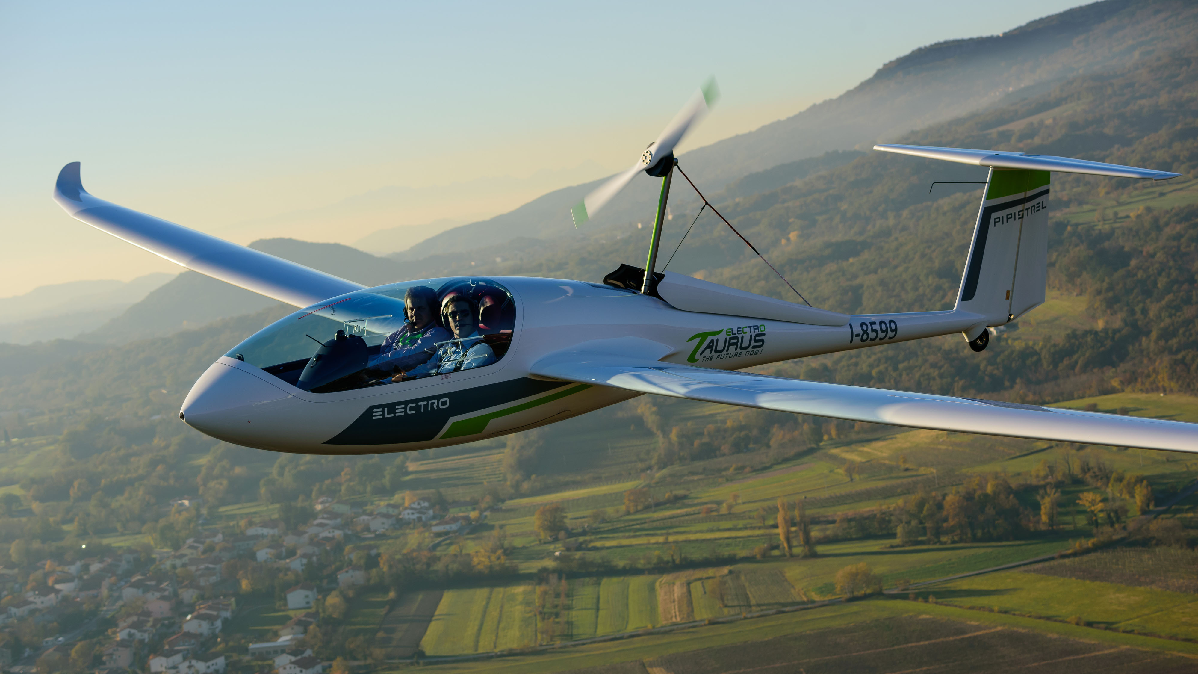 NASA ก้าวไกลเล็งสร้าง เครื่องบินพลังงานไฟฟ้า NASA ก้าวไกลเล็งสร้าง เครื่องบินพลังงานไฟฟ้า