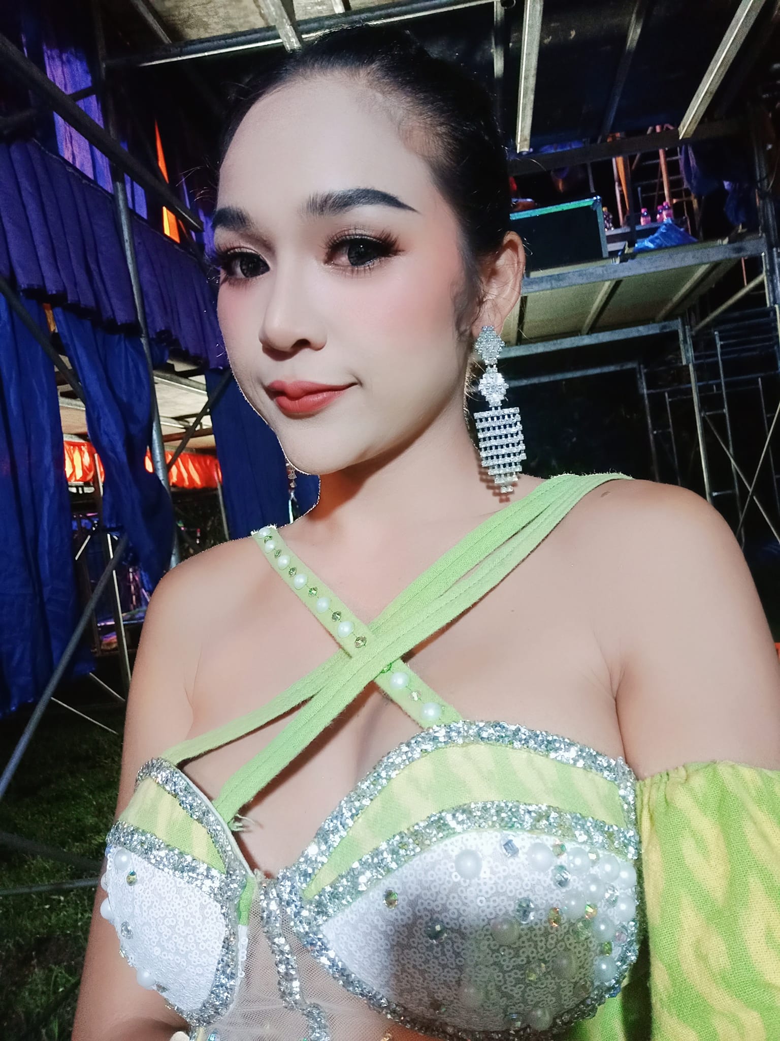 เมรัย ไหทองคำ ยืนยันไม่ได้รับบาดเจ็บ หลังโดนบั้งไฟพุ่งใส่ขา