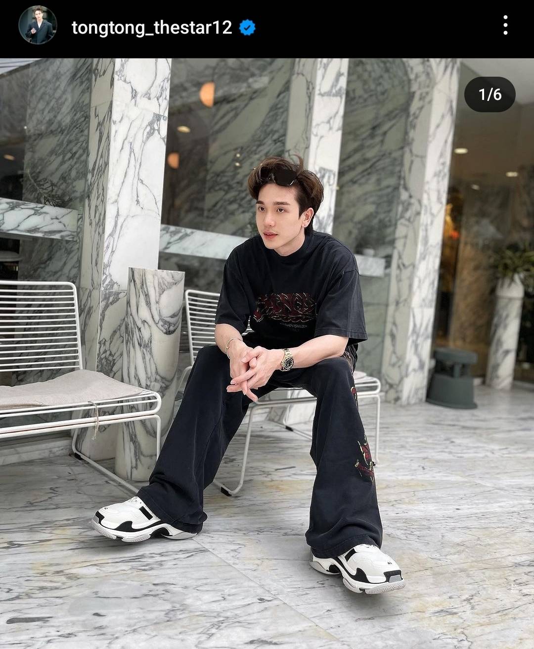 แฟนคลับแห่ห่วง ตงตง กฤษกร ถูกหามส่งโรงพยาบาลเป็นการด่วน