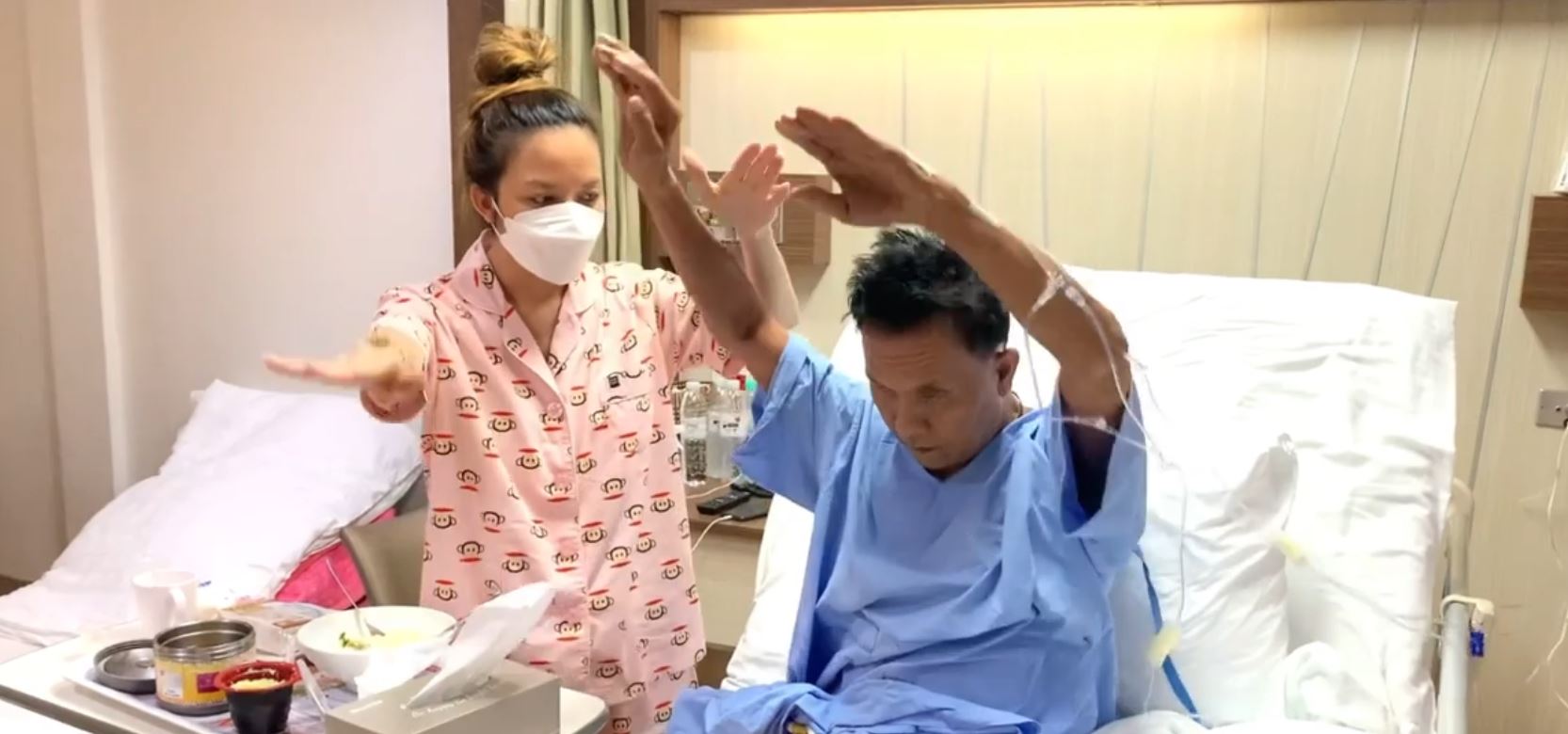 จ๊ะ นงผณี โพสต์คลิปอัปเดตอาการคุณพ่อ พร้อมแคปชั่นสุดซึ้ง พ่อเก่งที่สุด