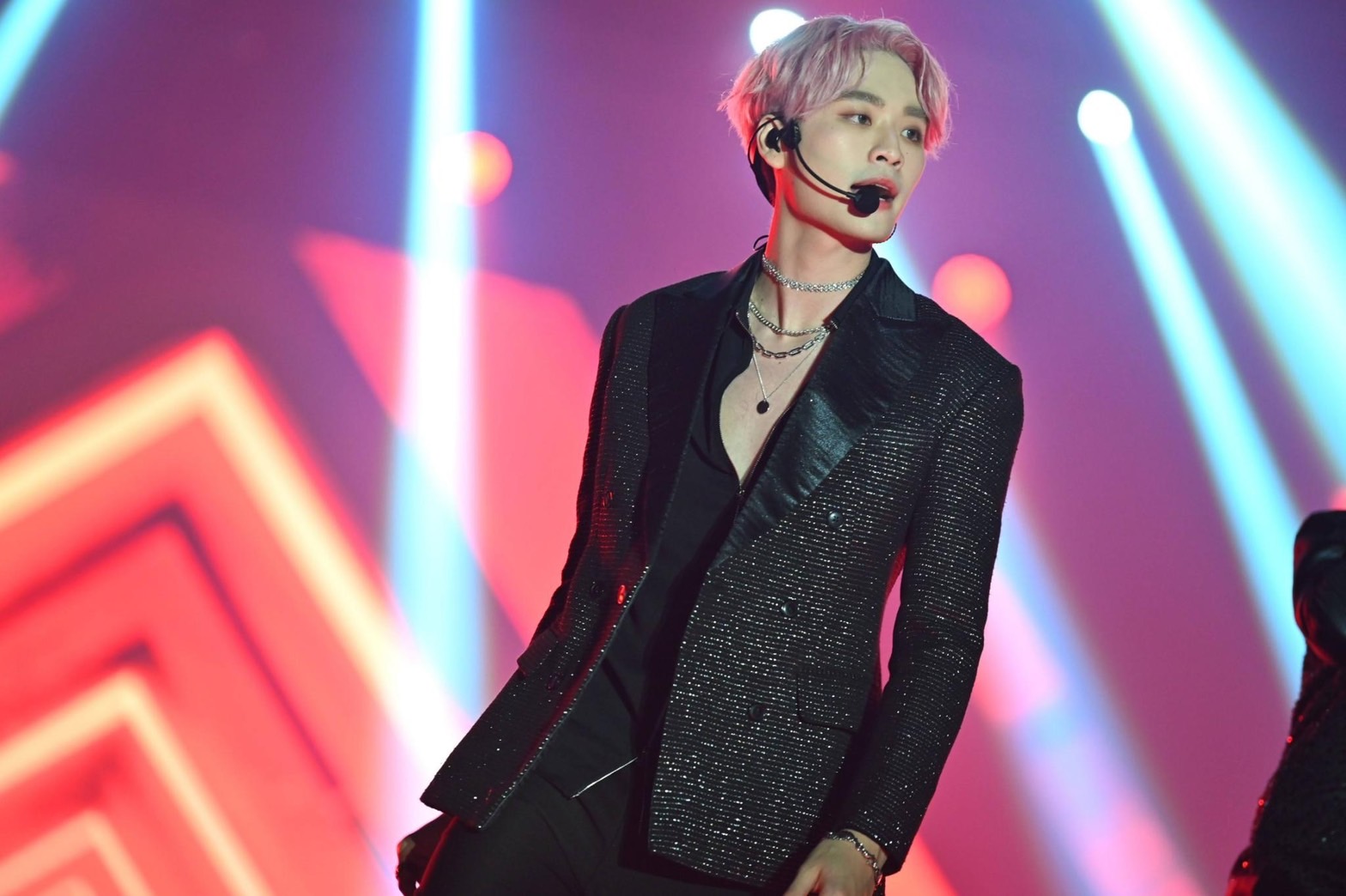 6 หนุ่ม BE MY BOYFRIENDS 2 สร้างความประทับให้กับแฟนๆ ทั่วโลกผ่านโชว์สุดพิเศษ 6 หนุ่ม BE MY BOYFRIENDS 2 สร้างความประทับให้กับแฟนๆ ทั่วโลกผ่านโชว์สุดพิเศษ