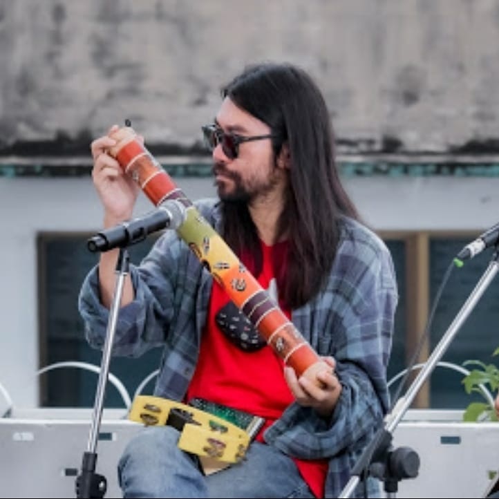 เปิดภาพกล้องวงจรปิด ตุ้ย มือกีตาร์ วง PLAYGROUND ประสบอุบัติเหตุรถชนเสียชีวิต เปิดภาพกล้องวงจรปิด ตุ้ย มือกีตาร์ วง PLAYGROUND ประสบอุบัติเหตุรถชนเสียชีวิต