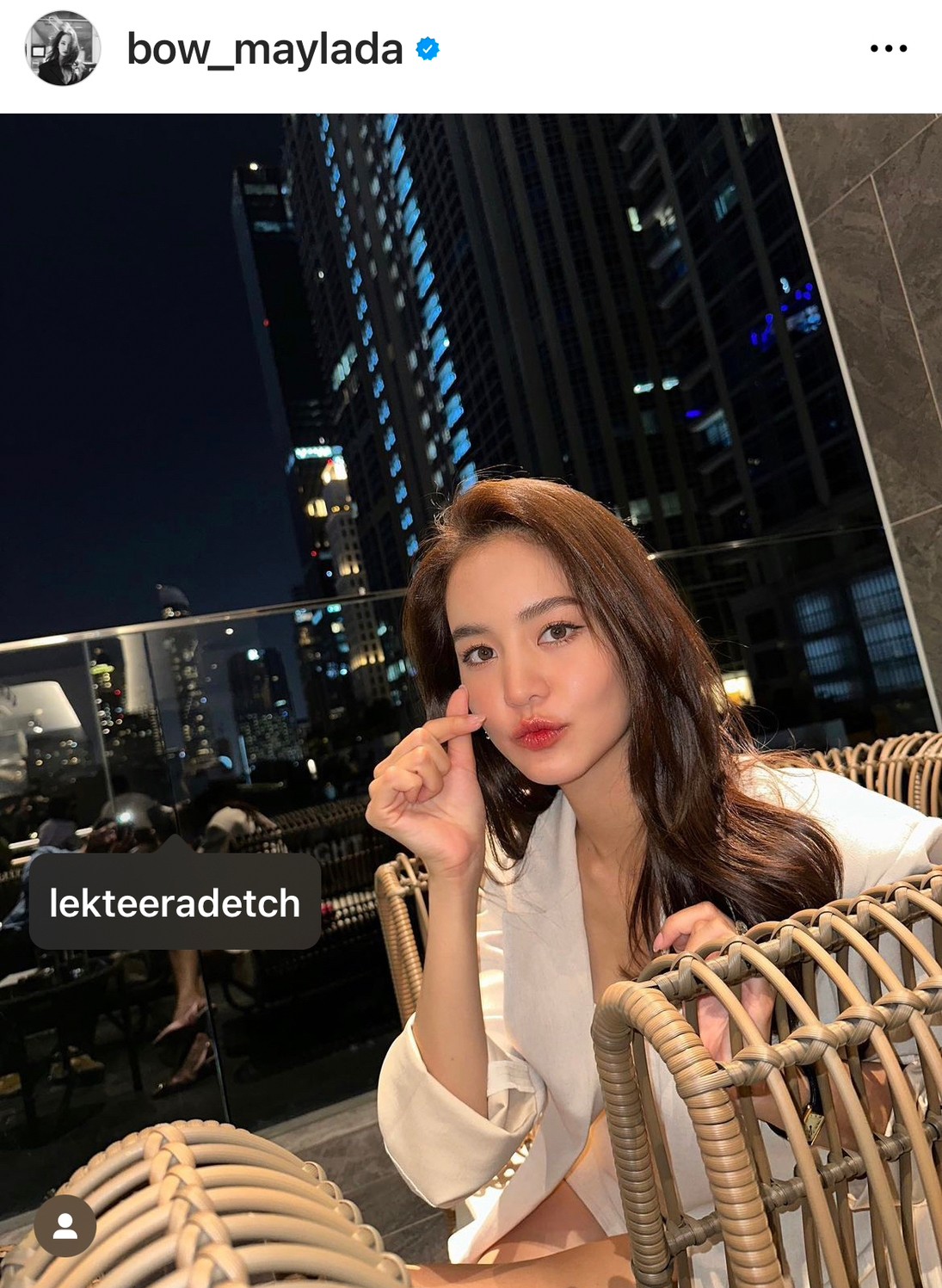 ครบรอบ 1 ปี! โบว์-อาเล็ก ควงคู่ดินเนอร์สุดหวาน ครบรอบ 1 ปี! โบว์-อาเล็ก ควงคู่ดินเนอร์สุดหวาน