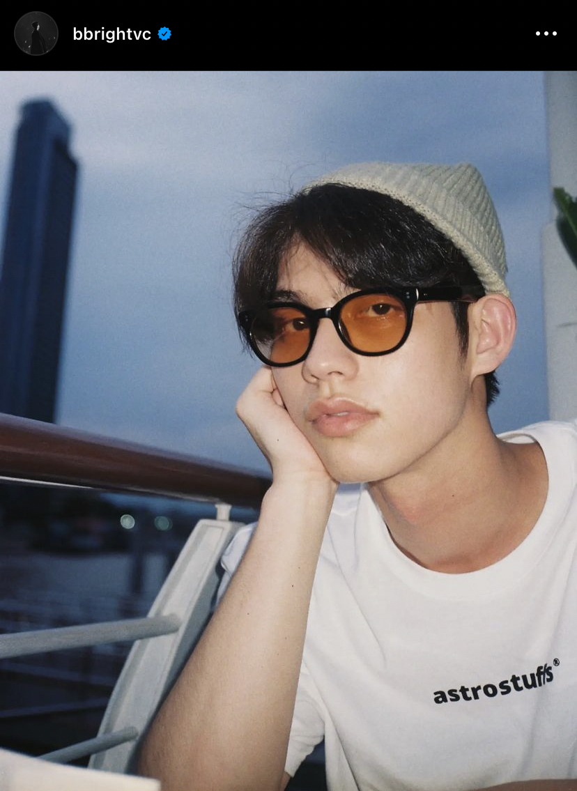 แฟนคลับร่วมอวยพร ไบร์ท วชิรวิชญ์ เนื่องในวันเกิดอายุครบ 25 ปี 