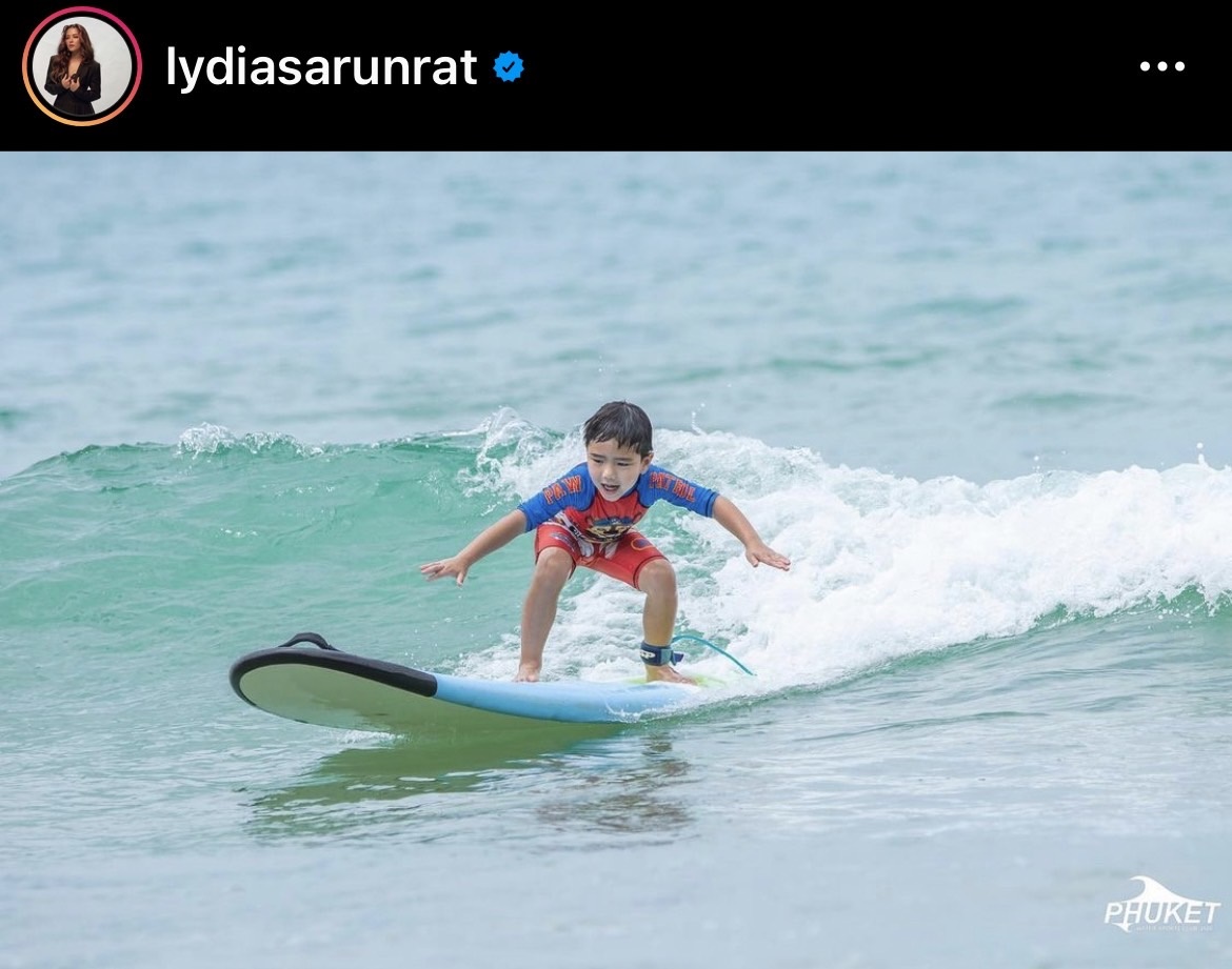 น้องดีแลน โชว์ลีลาโต้คลื่นครั้งแรก!! บอกเลยว่าเก่งมากกกก น้องดีแลน โชว์ลีลาโต้คลื่นครั้งแรก!! บอกเลยว่าเก่งมากกกก