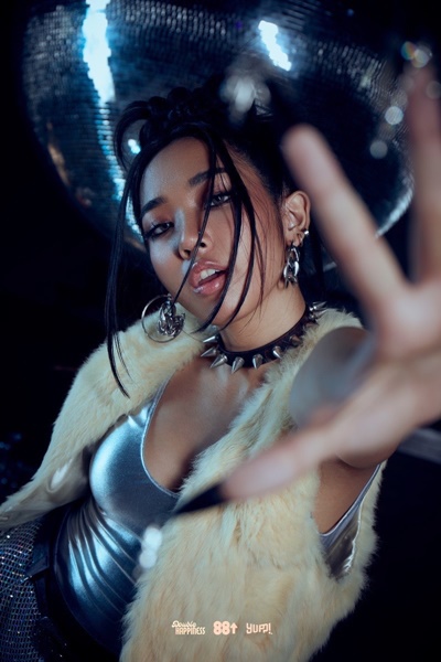 มิลลิ ครีเอทโชว์สุดเก๋!!! ในงานเทศกาลดนตรีออนไลน์ Double Happiness มิลลิ ครีเอทโชว์สุดเก๋!!! ในงานเทศกาลดนตรีออนไลน์ Double Happiness