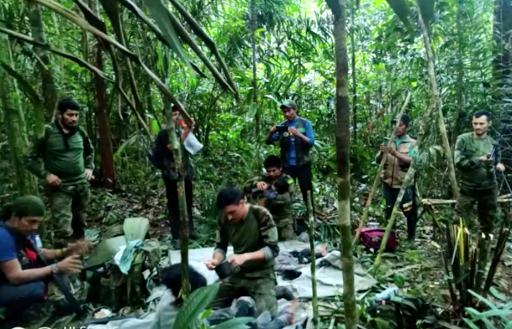 เด็ก 4 คนรอดปาฏิหาริย์!เครื่องบินเล็กตกหายไปในป่าแอมะซอน 40 วัน เด็ก 4 คนรอดปาฏิหาริย์!เครื่องบินเล็กตกหายไปในป่าแอมะซอน 40 วัน