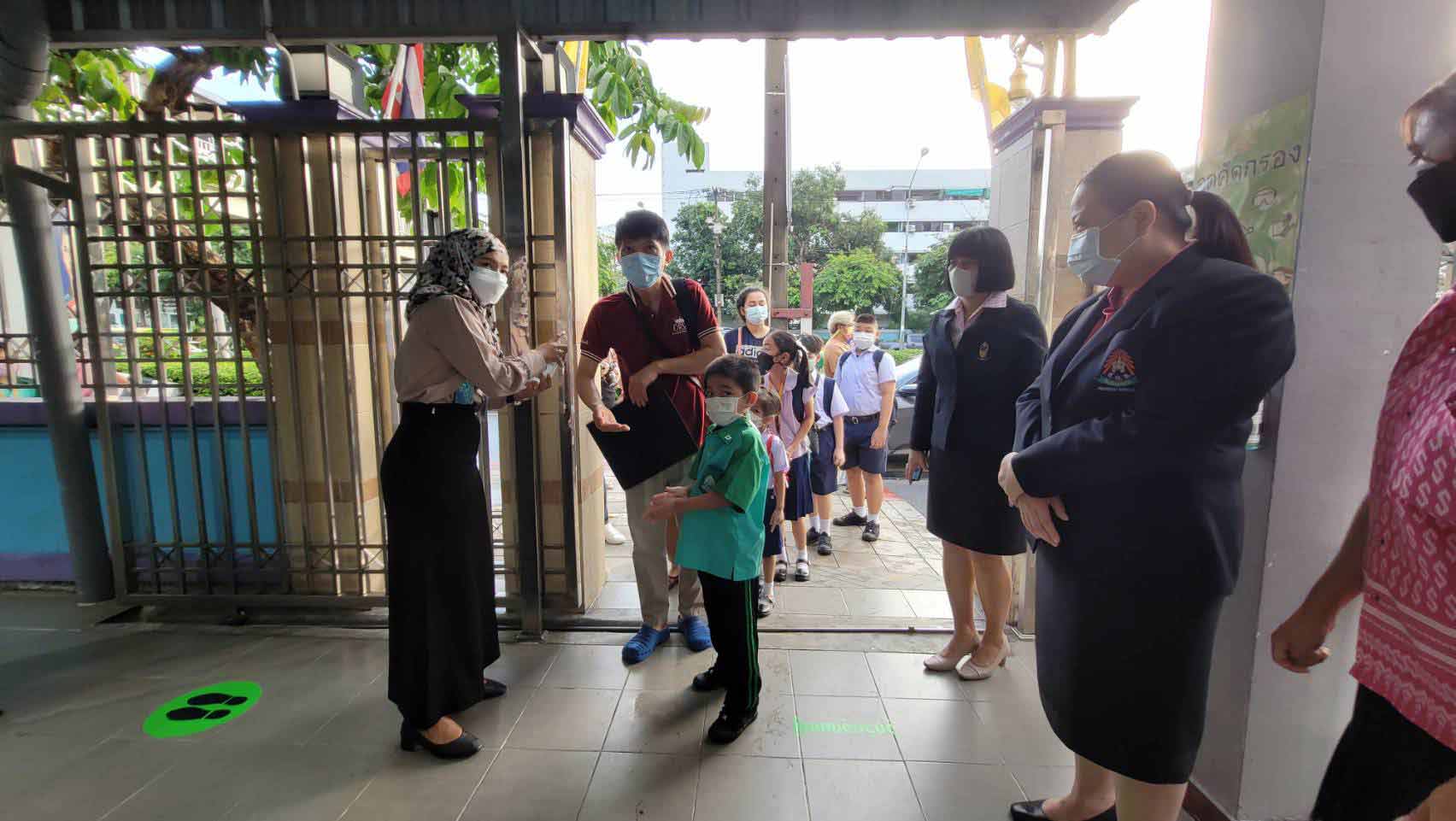 บรรยากาศเปิดเทอมวันแรก โรงเรียนพญาไท คึกคักตั้งแต่เช้า! บรรยากาศเปิดเทอมวันแรก โรงเรียนพญาไท คึกคักตั้งแต่เช้า!
