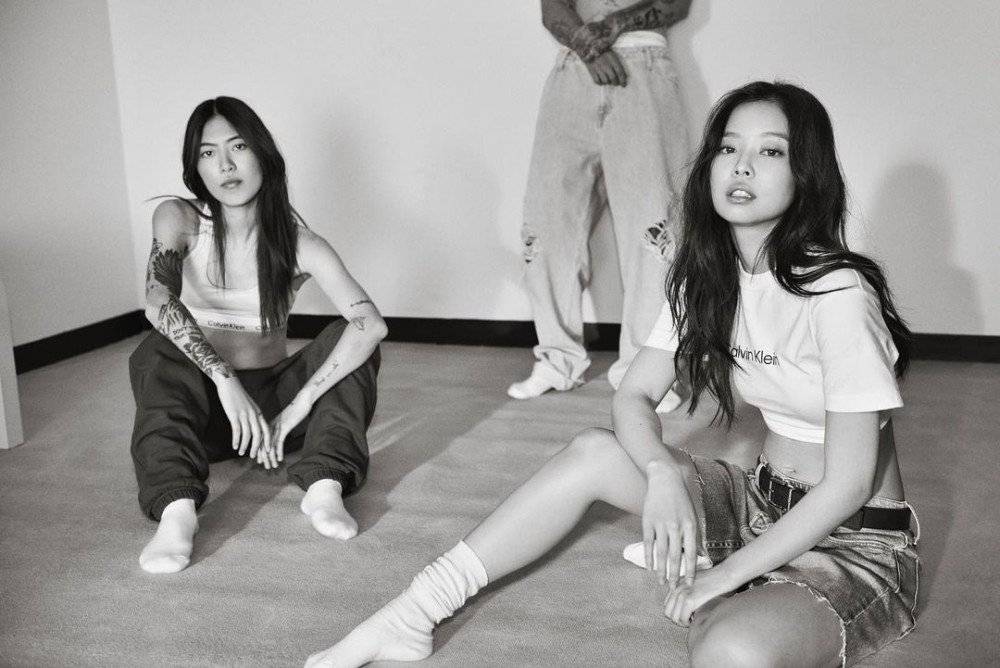 เจนนี่ BLACKPINK โชว์ความเซ็กซี่ในการถ่ายแบบอันเดอร์แวร์ล่าสุดให้แบรนด์ Calvin Klein เจนนี่ BLACKPINK