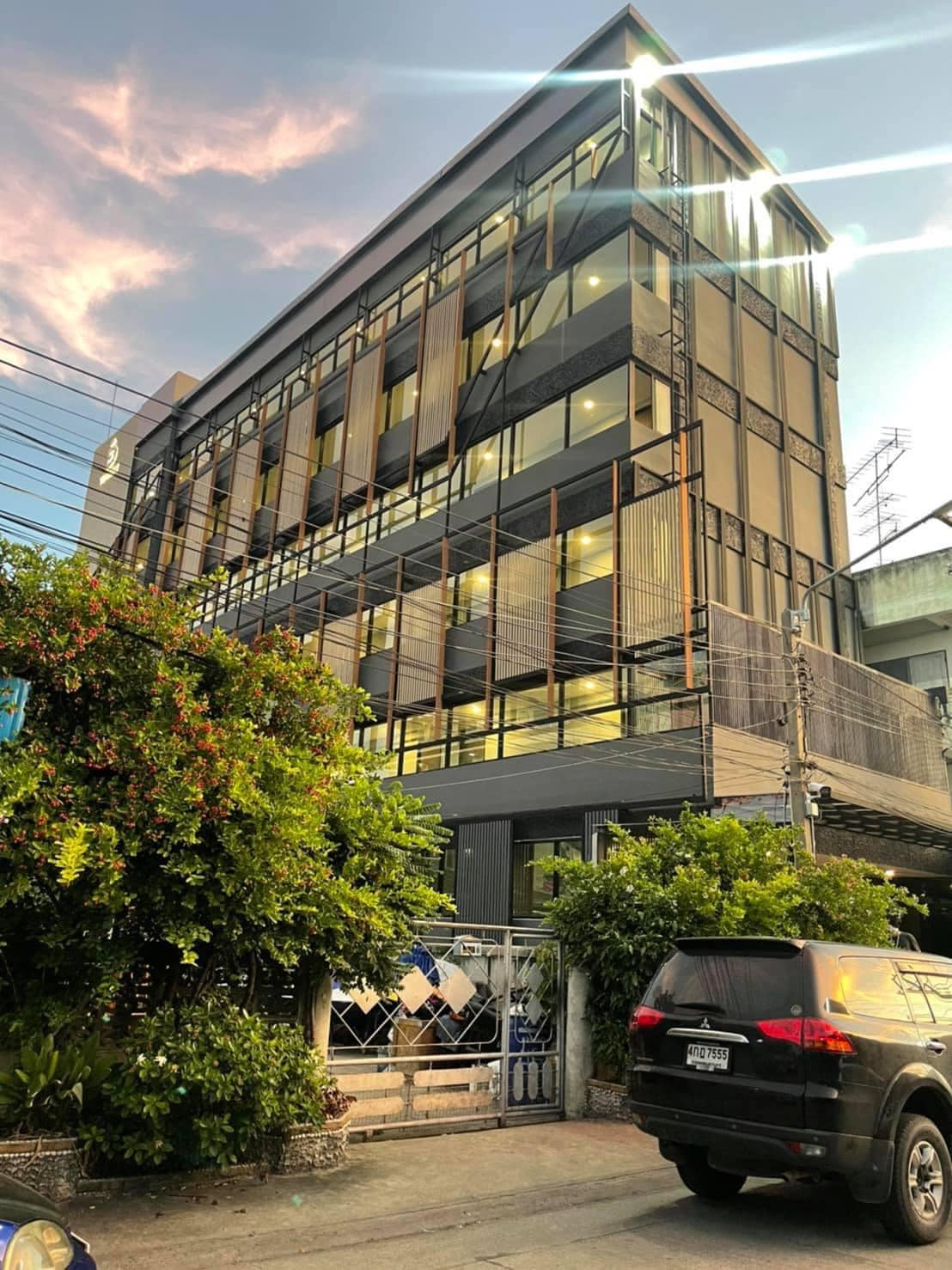 ชาวเน็ตฮือฮา “หอพักหรู” ของฟิล์ม รัฐภูมิค่าเช่าแค่เดือนละ 2900 บาท