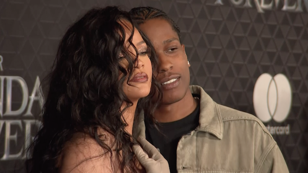 ตั้งท้องทายาทคนที่2!! ตัวแทน ‘ริฮานน่า’ ยืนยันหลังโชว์พักครึ่ง Super Bowl ตั้งท้องทายาทคนที่2!! ตัวแทน ‘ริฮานน่า’ ยืนยันหลังโชว์พักครึ่ง Super Bowl